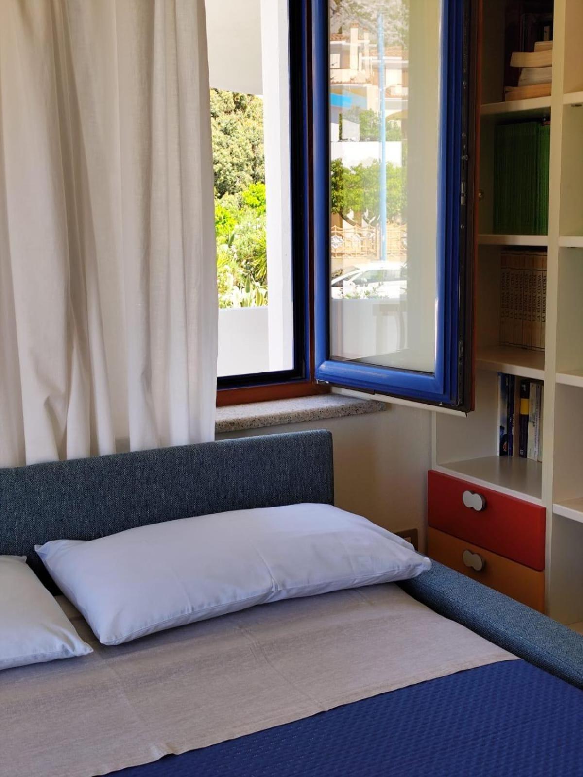B&B Easy Wind Cala Gonone Extérieur photo