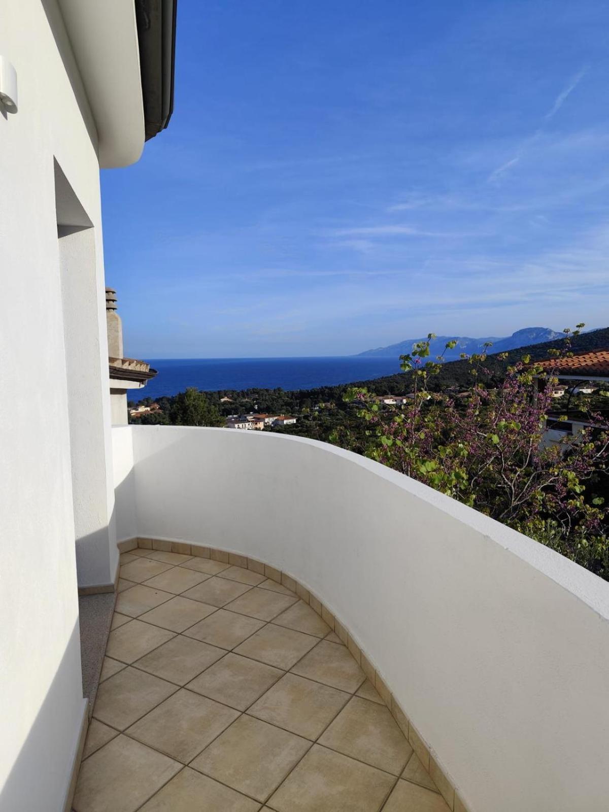 B&B Easy Wind Cala Gonone Extérieur photo